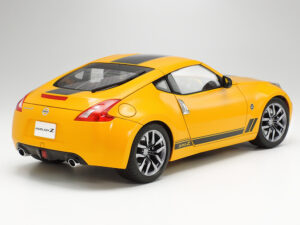 NISSAN 370Z HERITAGE EDITION 1/24