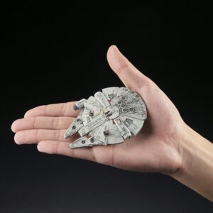 STAR WARS MILLENNIUM FALCON 1/350