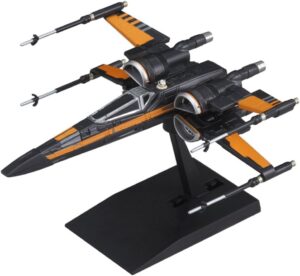 STAR WARS POE’S X-WING FIGHTER 1/144